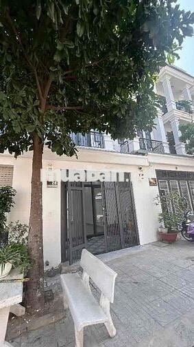 Rẻ hơn hàng xóm 300tr.Bán Lỗ nhà hoàn công Khu Dân Cư gần Ngã 6 An Phu