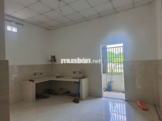 Cho thuê nhà nguyên căn 100m2, hẻm ô tô , 6tr/th