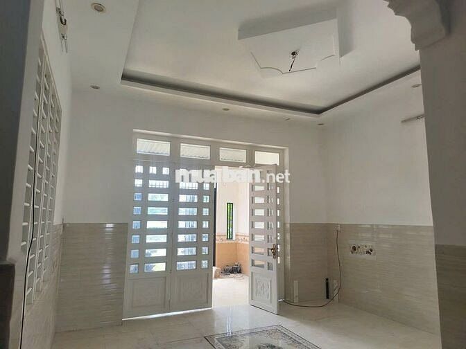 Cho thuê nhà nguyên căn 100m2, hẻm ô tô , 6tr/th