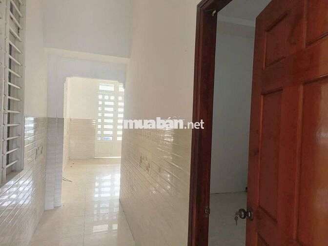 Cho thuê nhà nguyên căn 100m2, hẻm ô tô , 6tr/th