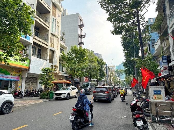 BÁN NHÀ MẶT TIỀN : 117 NGUYỄN THÁI BÌNH - P. NGUYỄN THÁI BÌNH - Q. 1