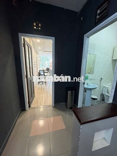Cho thuê gấp văn phòng kinh doanh 50m2 Trần Hưng Đạo, Quận 1