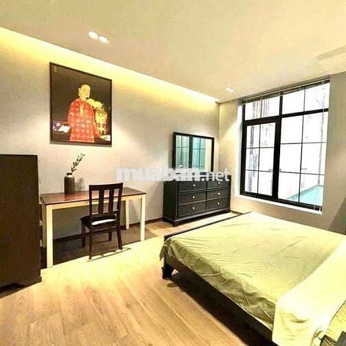 Đông Ngạc -  Ô tô đỗ cửa, 2 thoáng - Sát phố, gần hồ điều hoà.