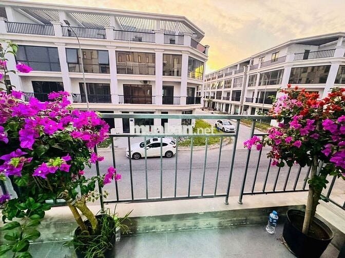 cần cho thuê nhà gần chợ góc khu công nghiêp vsip đại đông