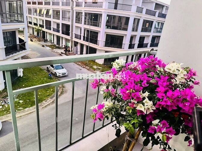 cần cho thuê nhà gần chợ góc khu công nghiêp vsip đại đông