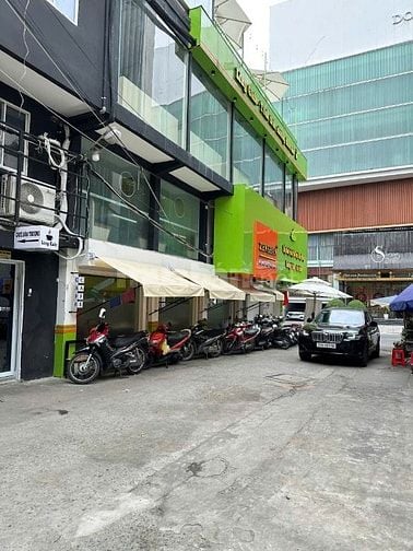 Bán tòa nhà CHDV đường Tôn Thất Tùng. KC: 5 tầng, 13 phòng kinh doanh