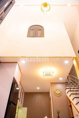 NHÀ NHỎ XINH MỚI XÂY (LÊ VĂN SỸ - Q3) 