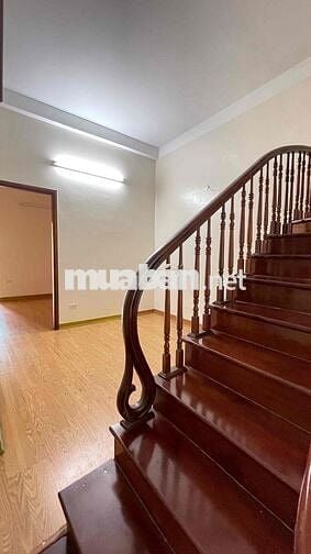 Chính chủ cho thuê nhà Bắc Từ Liêm 3 tầng 4 ngủ 2vs đường ô tô