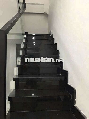Cho thuê nhà nguyên căn tại Quận 10 - Đường Ngô Gia Tự, TP HCM