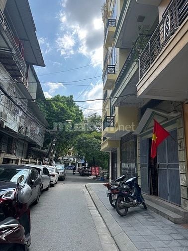 Vị Trí VIP-Võ Thị Sáu-Sát Hồ-View Công Viên-ÔTÔ Tránh-50m x 4Tầng-19Tỷ