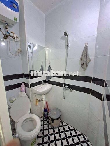 Nhỉnh 2 tỷ tập thể Bạch Mai 2 thoáng 2N1W full nội thất nhiều tiện ích