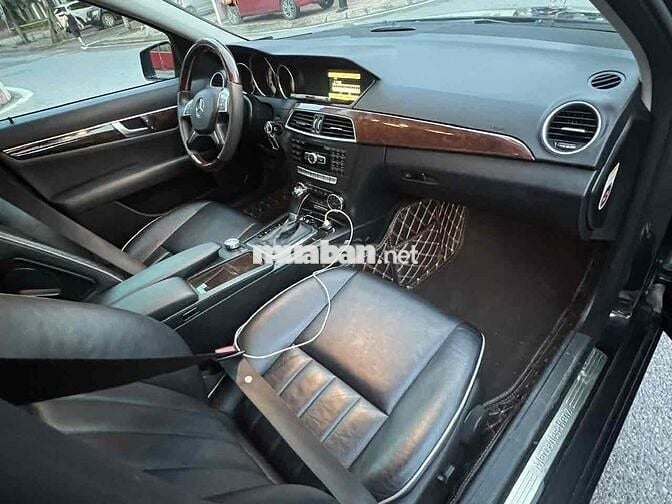 Mercedes Benz C Class 2011 C250