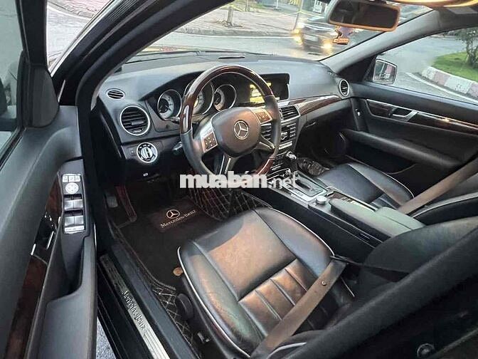 Mercedes Benz C Class 2011 C250