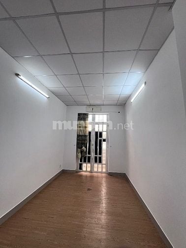 Cho thuê nhà mặt tiền Lê Văn Lương
