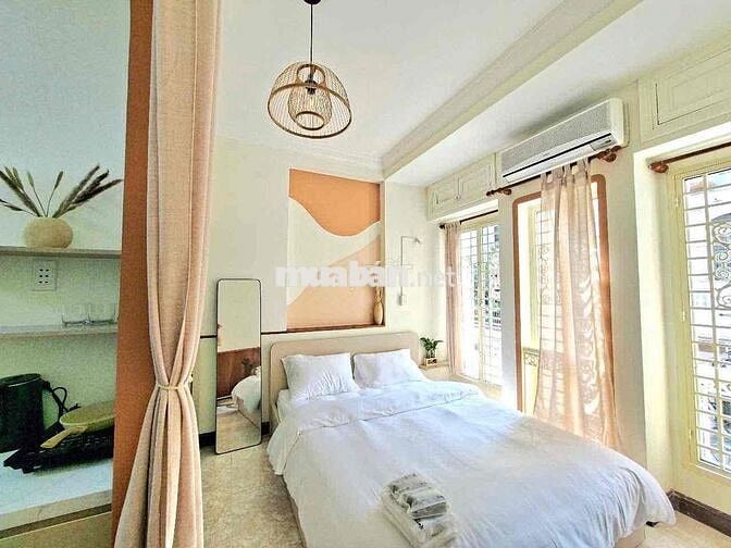 Cho Thuê Căn Hộ 1PN Tách Bếp Ban Công Thoáng Full NT Trần Hưng Đạo Q1