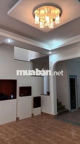 Cho thuê nhà nguyên căn 3 tầng 4 phòng ngủ gần chợ Ngô Quyền Phường 6