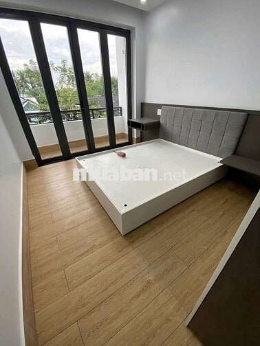 Nhà 1 Nhà 1 Trệt 2 Lầu Mặt Tiền Đường 30/4
- P3 Sóc Trăng