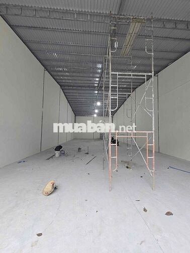 Cho thuê kho 300m2 mới 100% Phú Tân, Thủ Dầu Một