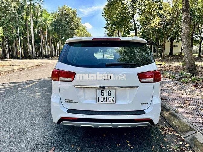 Kia Sedona 2017 2.2 DATH Full dầu