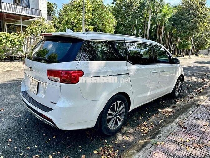 Kia Sedona 2017 2.2 DATH Full dầu