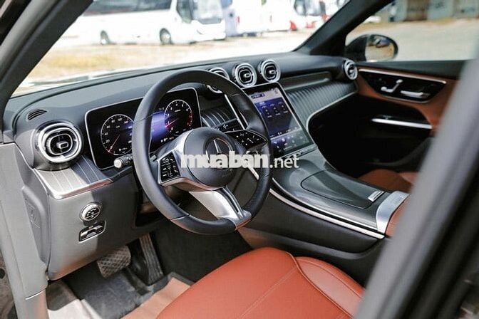 Một chiếc xe , ba lý do bạn không thể bỏ qua?!