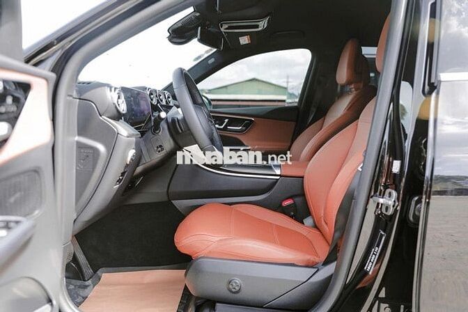 Một chiếc xe , ba lý do bạn không thể bỏ qua?!