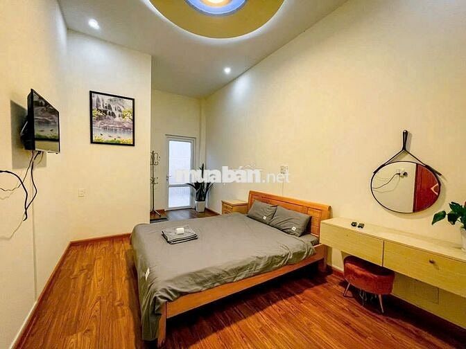 Cho thuê Villa nguyên căn 5 phòng ngủ đường 3/4 phường 3 Đà Lạt giá