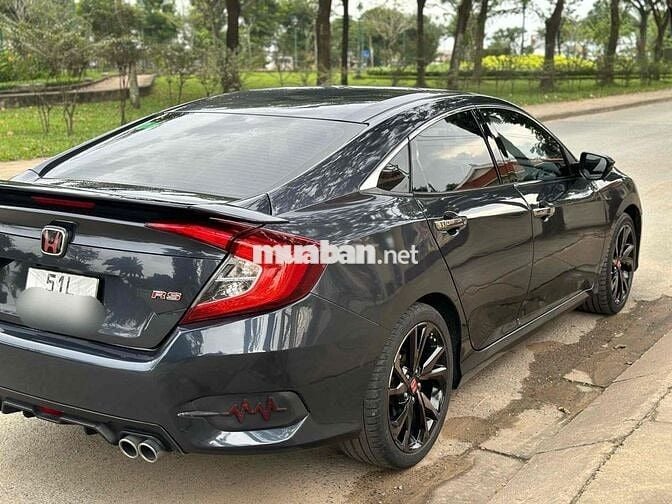 Honda Civic 2019 1.5 Turbo RS - 61500 km