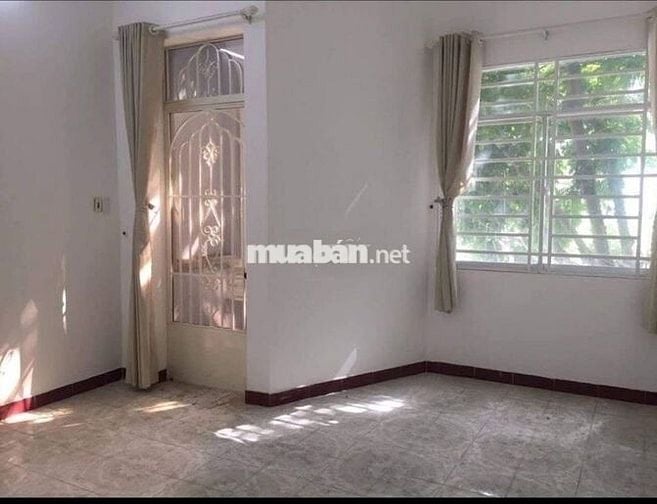 Nhà 4 tầng, 4.5m x 13m, 4PN, 3WC, Mặt tiền đường c/x đài Rada