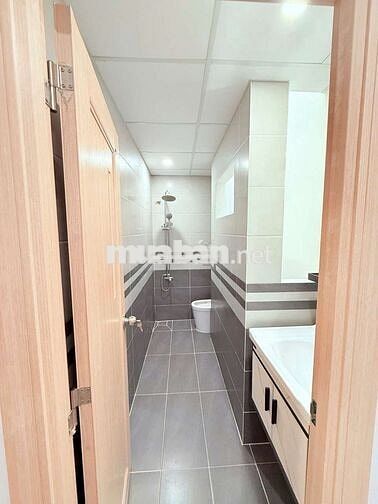 NHÀ NGUYÊN CĂN QUẬN 7 ,3PN2WC GẦN PHÚ HƯNG,COPMART HTP,RMIT,MỚI XÂY
