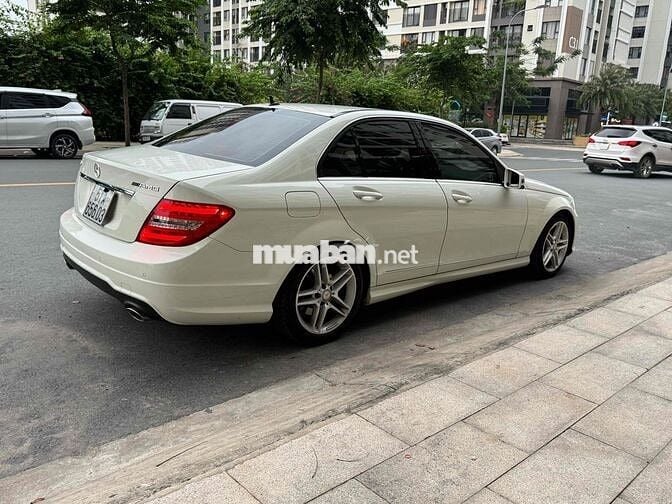 Mercedes Benz C Class 2012 C300 AMG - 73000 km