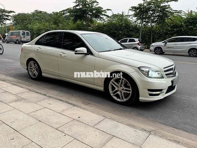 Mercedes Benz C Class 2012 C300 AMG - 73000 km