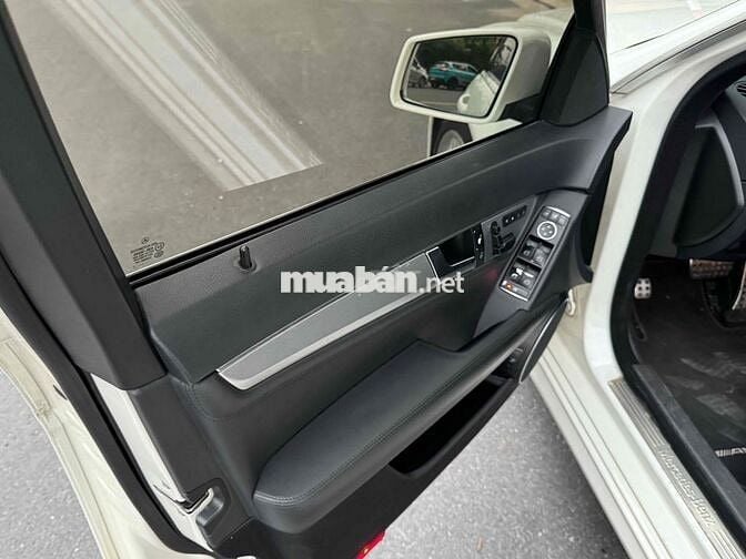 Mercedes Benz C Class 2012 C300 AMG - 73000 km