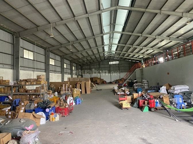 Cho thuê kho xưởng 1.500m² mặt tiền QL1A, Q12, giá thuê : 80tr/tháng