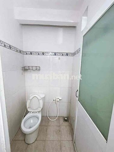 Phòng giá rẻ ở 1 người ngay Mã Lò