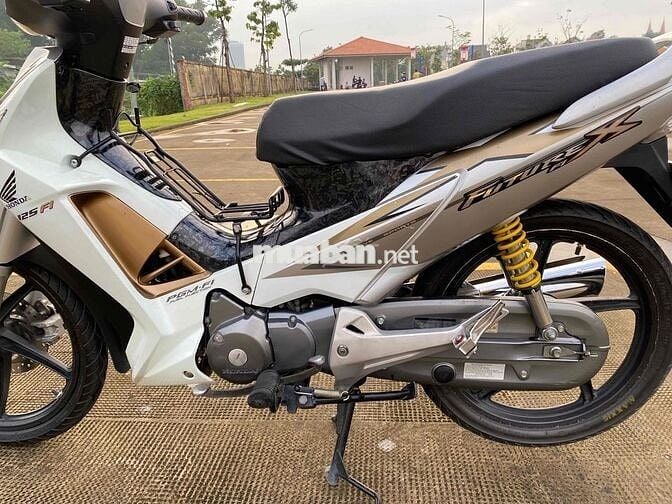 Futrex fi 2010 màu trắng đen bsố TPHCM chính chủ