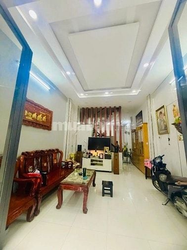 NHÀ ĐƯỜNG HÀN THUYÊN 1T1L - SÁT GA METRO