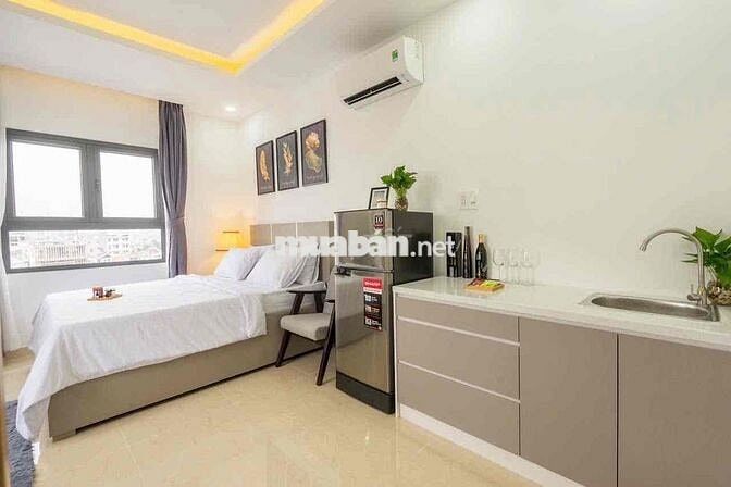 studio cửa sổ thoáng full nội thất