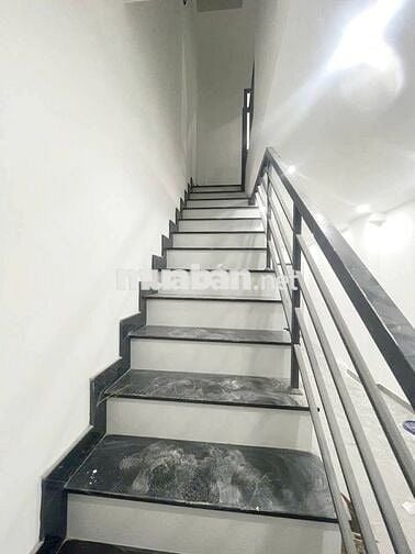 NHÀ NGUYÊN CĂN 2 PN 2WC MỚI XÂY ĐẸP MỚI 100℅, Q7.