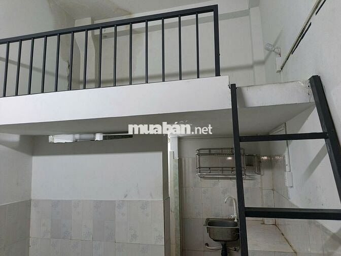 Phòng trọ ngay cầu vượt Sóng Thần, cách khu ĐH Quốc Gia 15p xe máy/bus