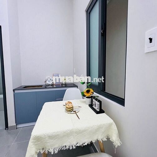 STUDIO CAO CẤP CỬA SỔ HÀNH LANG NGAY HIỆP BÌNH