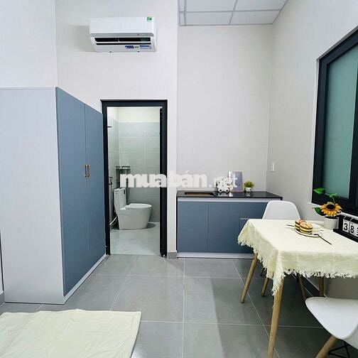 STUDIO CAO CẤP CỬA SỔ HÀNH LANG NGAY HIỆP BÌNH
