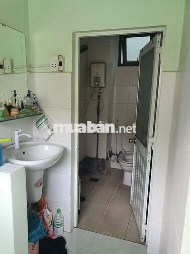 Cho thuê nhà nguyên căn mặt tiền ql13