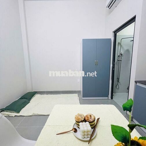 STUDIO CAO CẤP CỬA SỔ HÀNH LANG NGAY HIỆP BÌNH