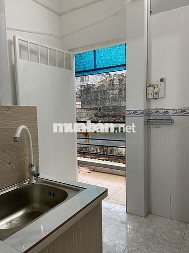 Phòng trọ 12m2 CÓ GÁC đường Nguyễn Cửu Vân, Q.Bình Thạnh