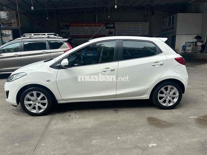 Mazda 2 hatchback 2014 1.5 AT - 116000 km bao ngon