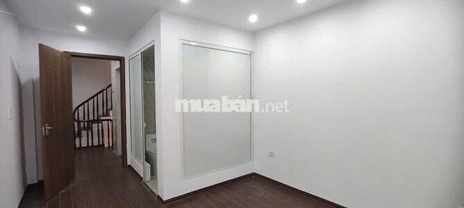 Nhà 5 tầng tại khu đô thị xa la có thang máy giá chỉ 7,9 tỷ