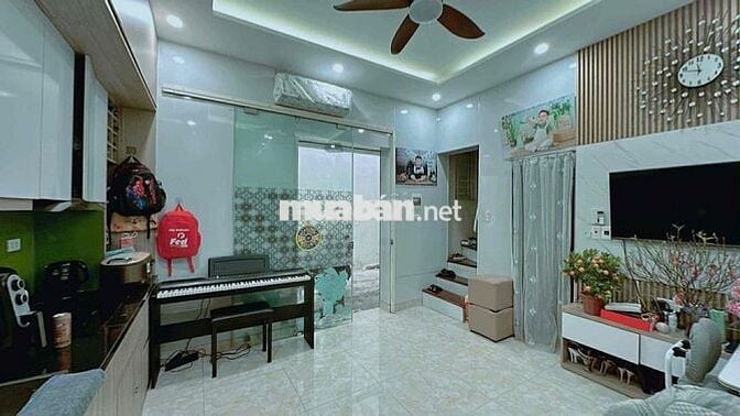 cho thuê nhà riêng ngõ lệnh cư 2 tầng giá 8tr5