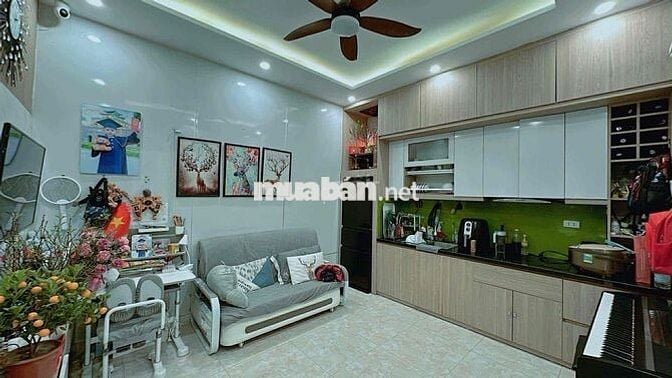 cho thuê nhà riêng ngõ lệnh cư 2 tầng giá 8tr5