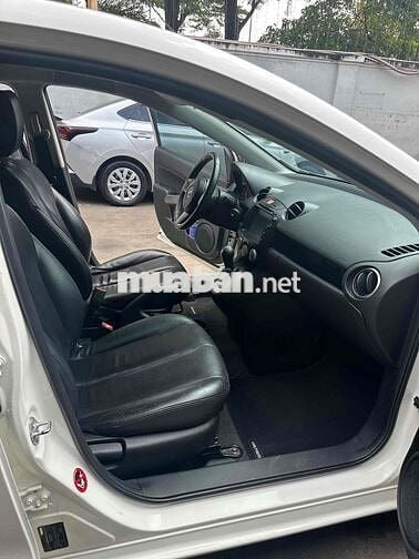 Mazda 2 hatchback 2014 1.5 AT - 116000 km bao ngon